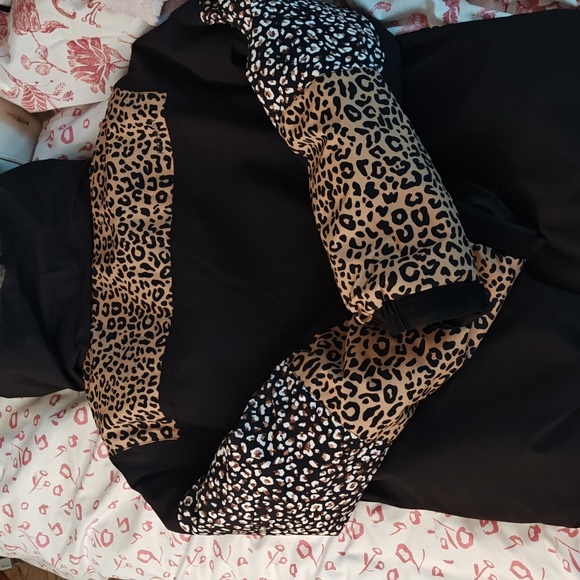 Leopard ski jacket - Picture 2 of 2